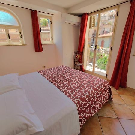 شقة Tao House تاورمينا المظهر الخارجي الصورة