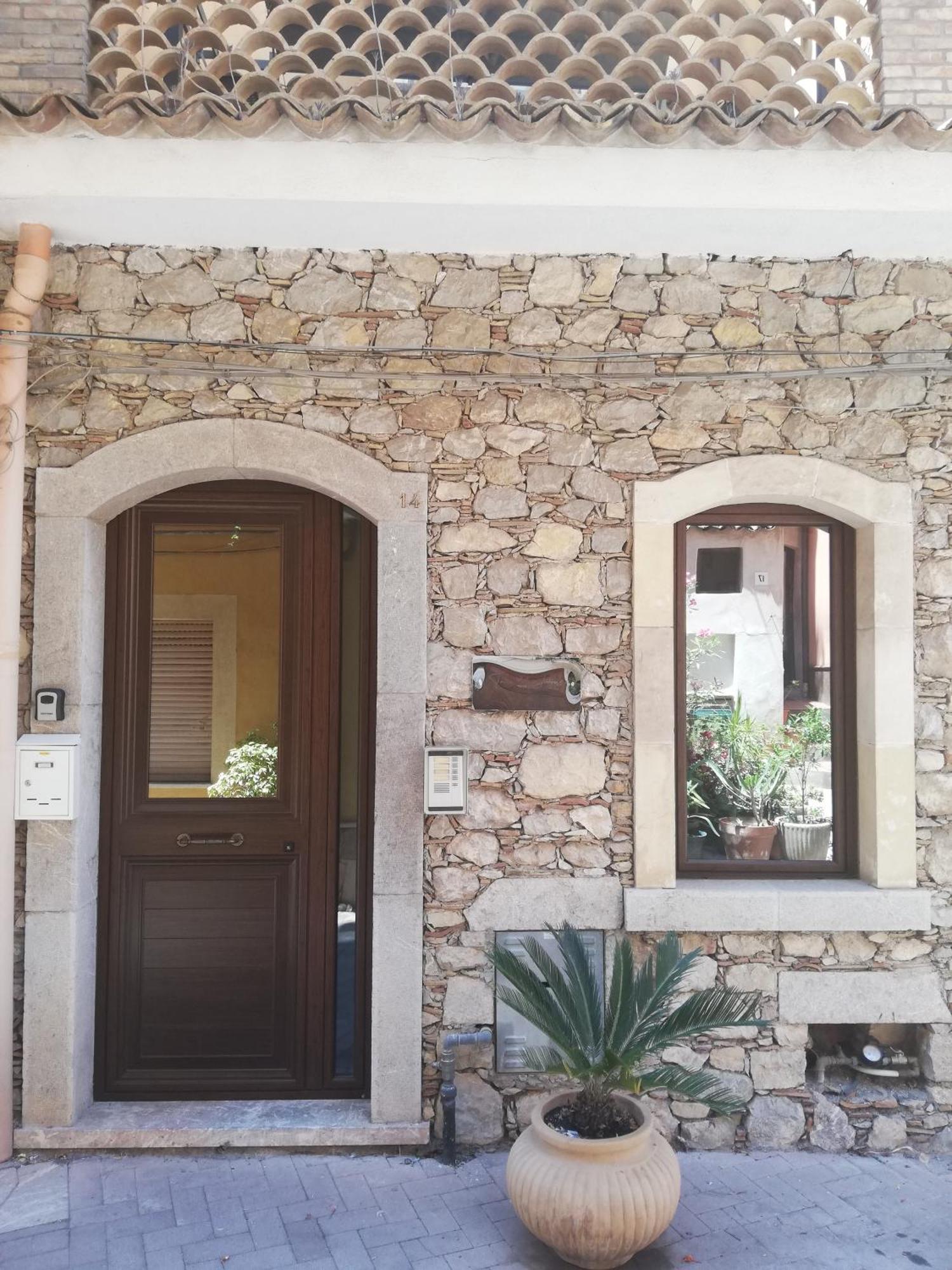 شقة Tao House تاورمينا المظهر الخارجي الصورة